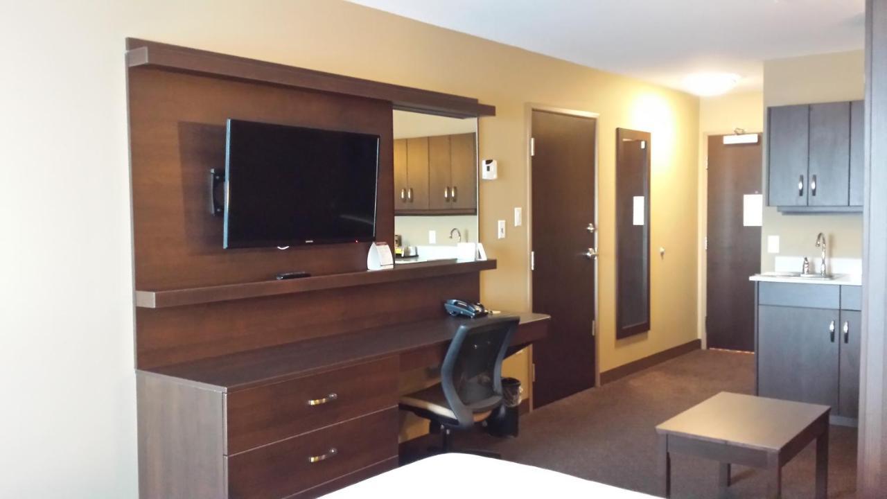 Microtel Inn & Suites By Wyndham Red Deer Quarto foto